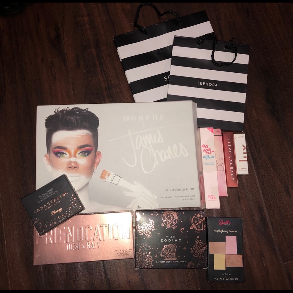Empty beauty boxes